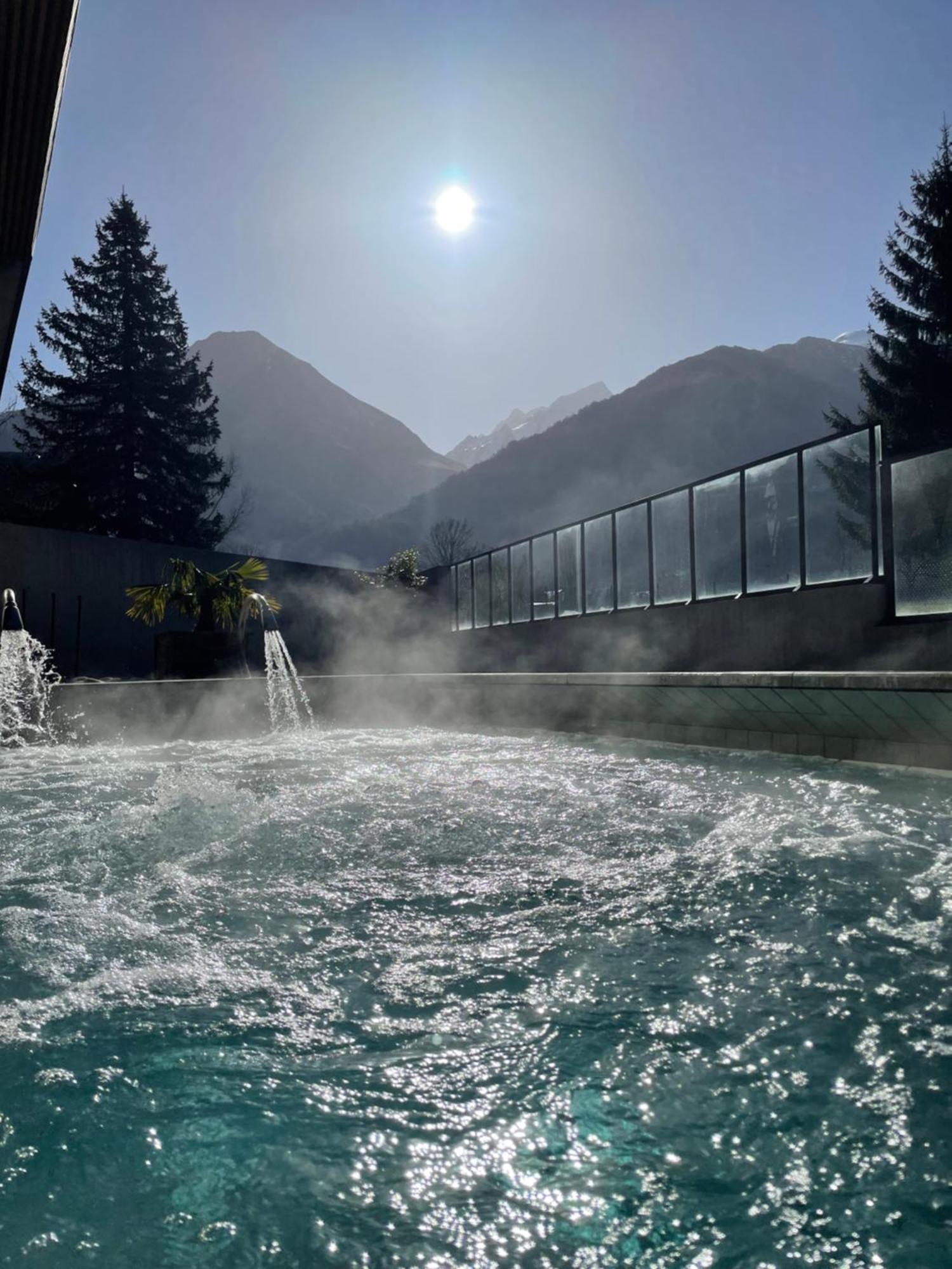 Le Village Vacances De Luz Saint Sauveur ลูซ-แซ็ง-โซเวอร์ ภายนอก รูปภาพ